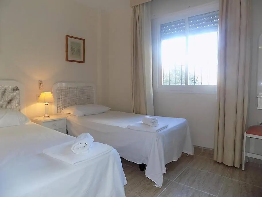 Sea Views, Club Caronte, Riviera Apartment Sitio de Calahonda
